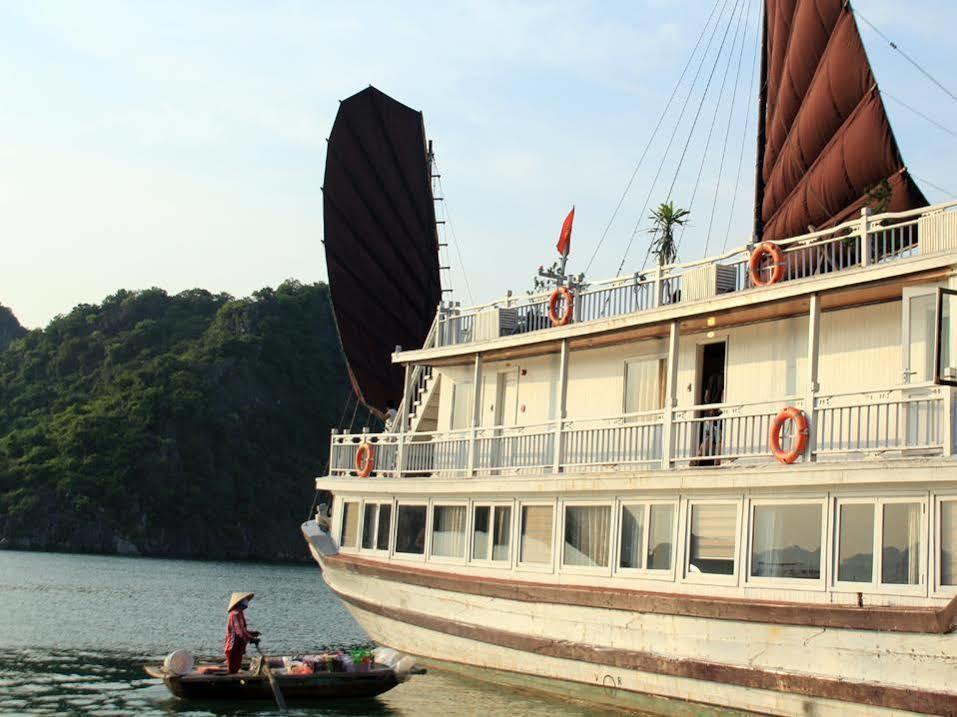 Halong Legacy Cruise Hotel Ha Long Eksteriør billede